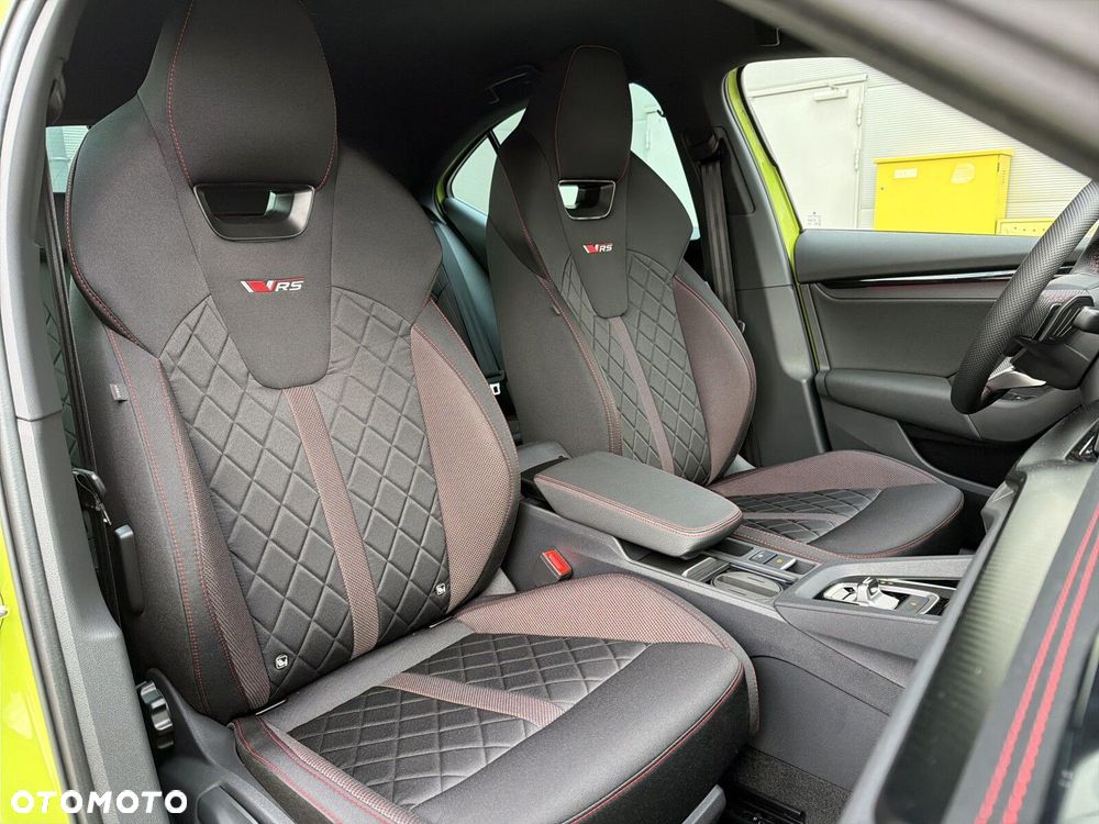 Skoda Octavia 2.0 TSI RS DSG - 17