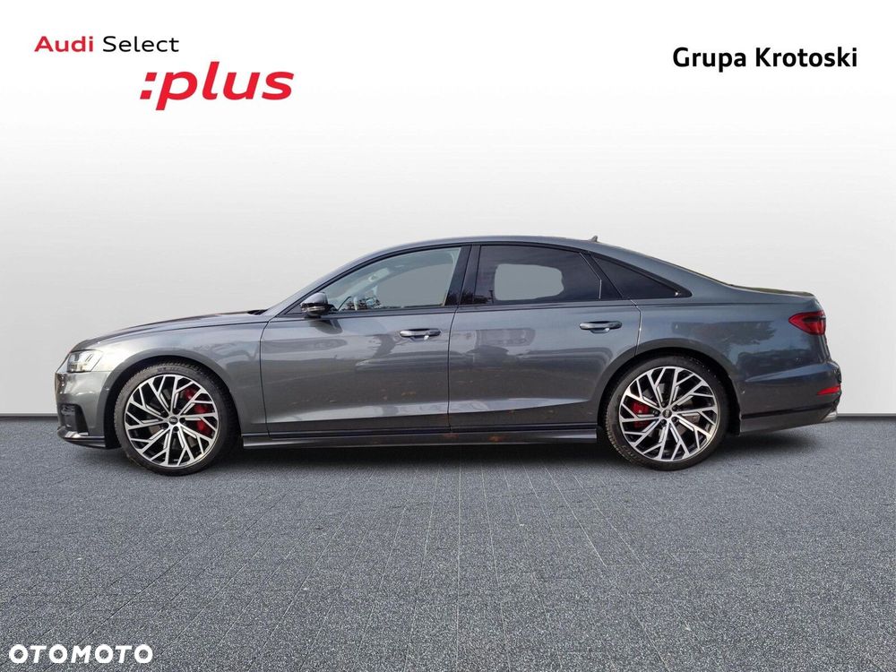 Audi S8 - 2