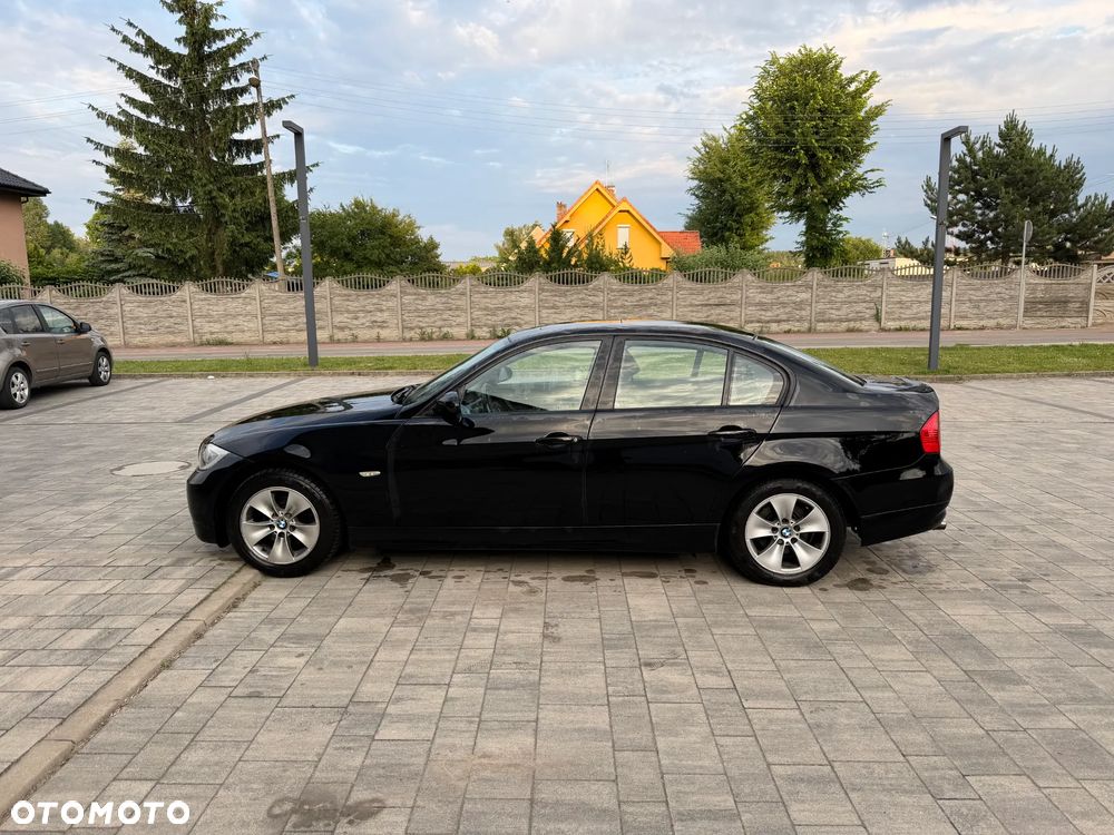 BMW Seria 3 318i - 2