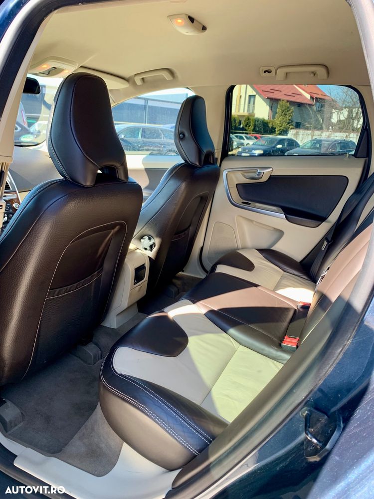 Volvo XC 60 2.4D AWD Aut. Summum - 6