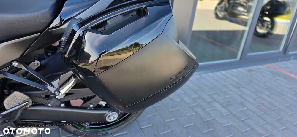 Kawasaki Ninja 1000 SX - 34