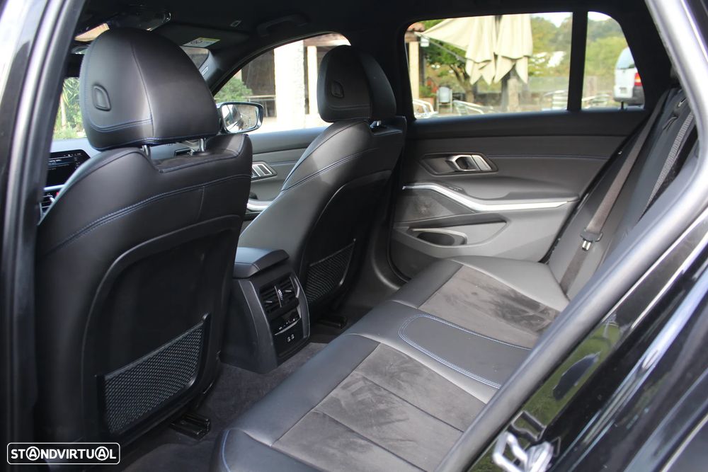 BMW 330 e Aut. M Sport - 22