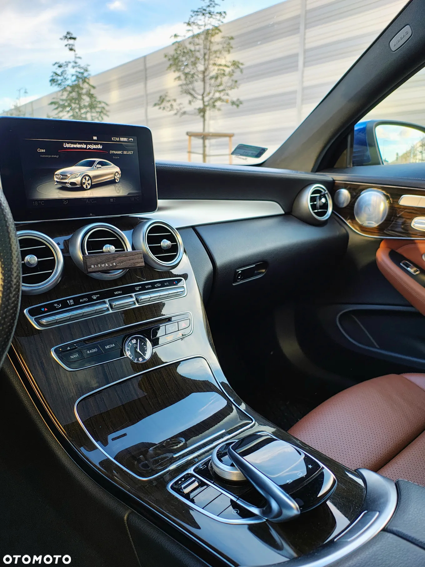 Mercedes-Benz Klasa C 300 7G-TRONIC AMG Line - 29