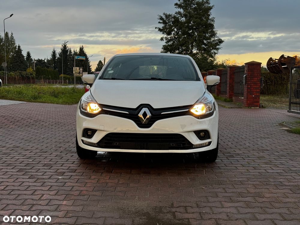 Renault Clio - 2