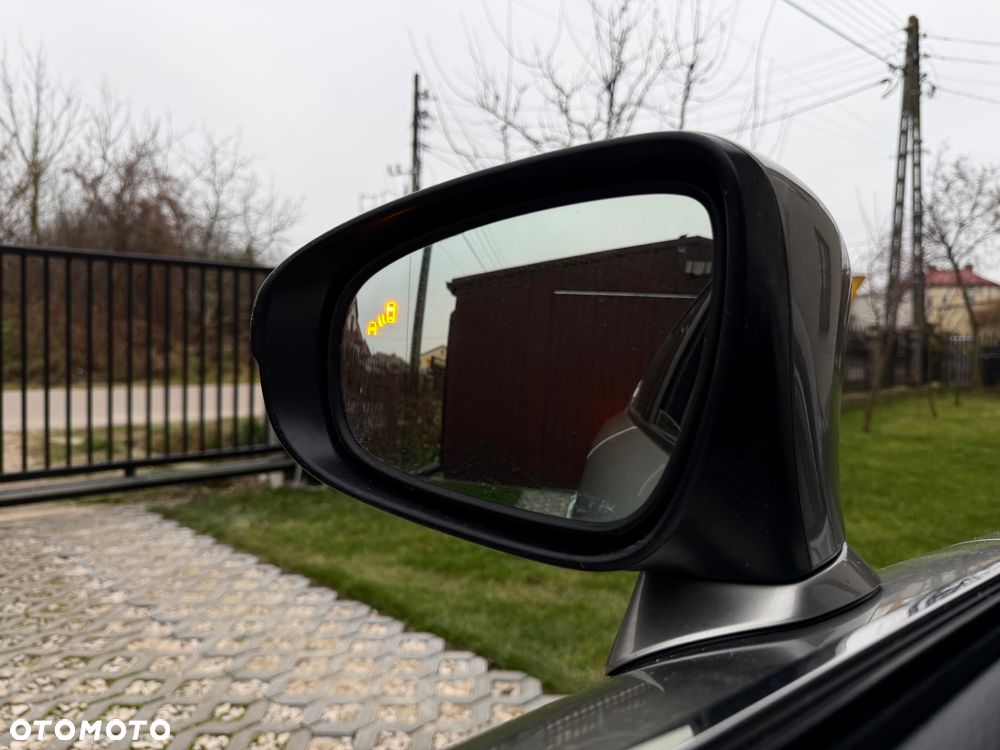 Lexus IS 300h Prestige - 20