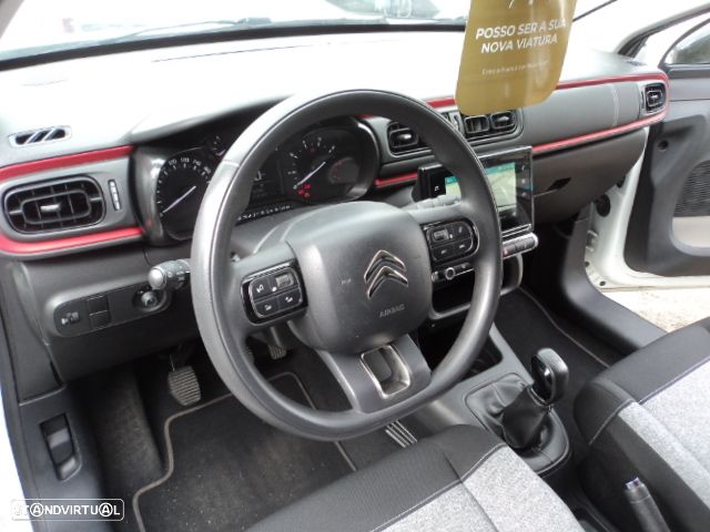 Citroën C3 1.2 PureTech Shine - 19