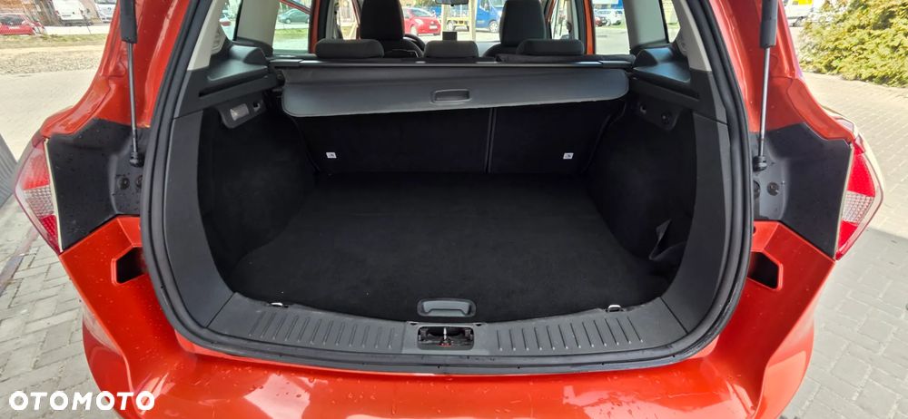 Ford Kuga 2.0 TDCi 2x4 Champions Edition - 33