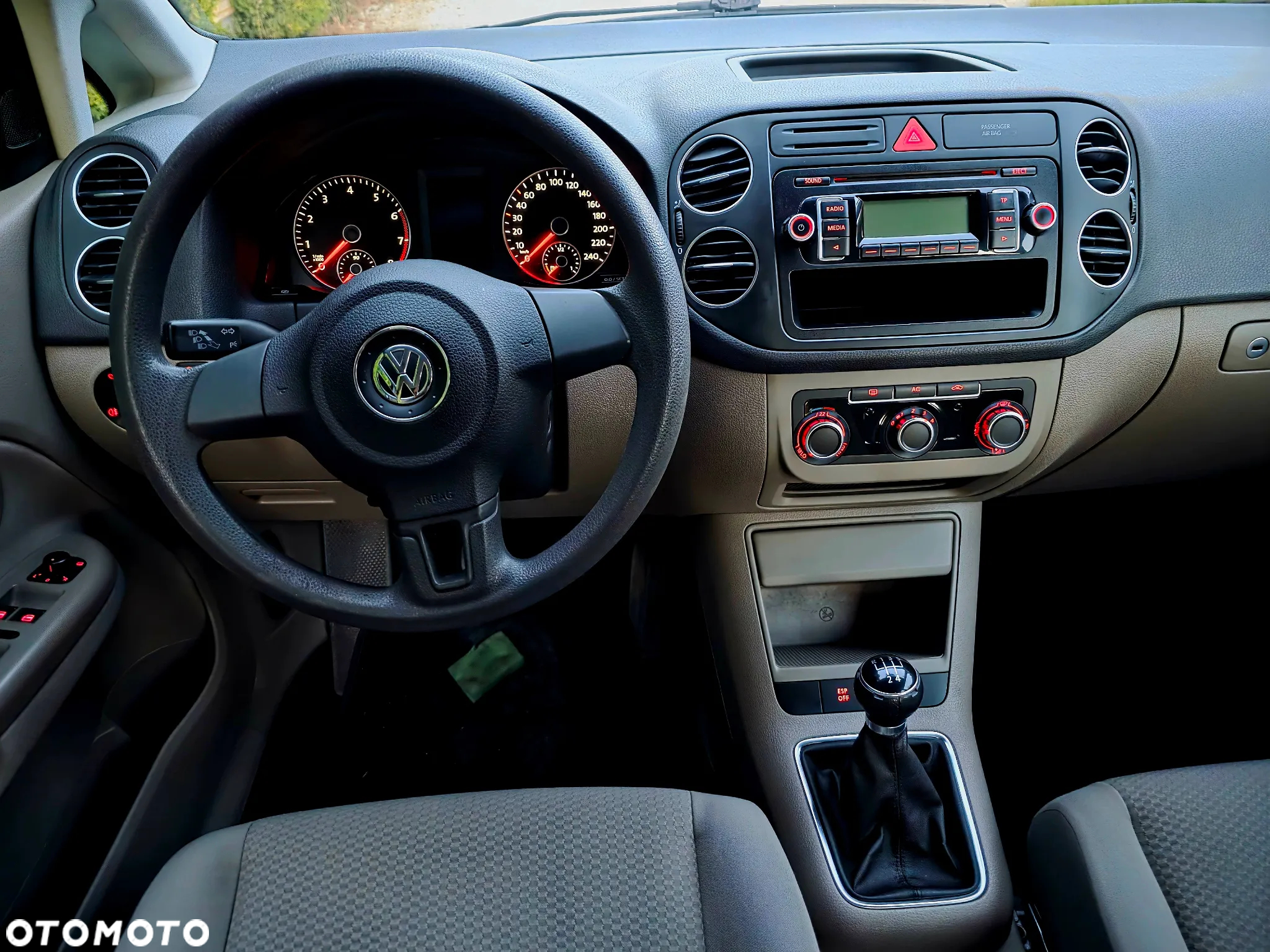 Volkswagen Golf Plus 1.6 Comfortline - 12