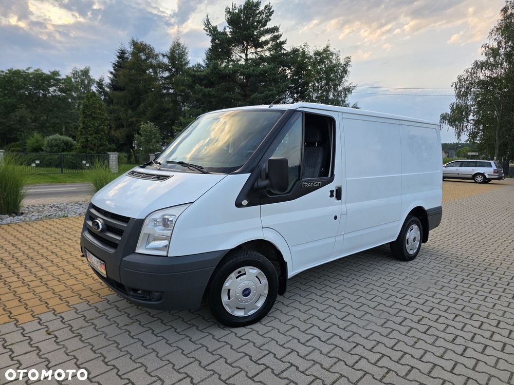 Ford Transit - 1