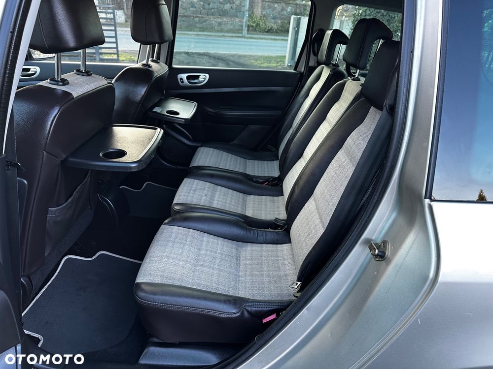 Peugeot 307 SW 140 OXYGO - 15