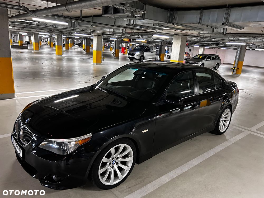 BMW Seria 5 550i Sport-Aut Edition Exclusive - 14