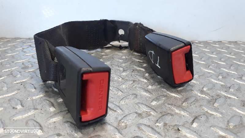 T.D BMW 1 116 D 116CV 1995CC - 1