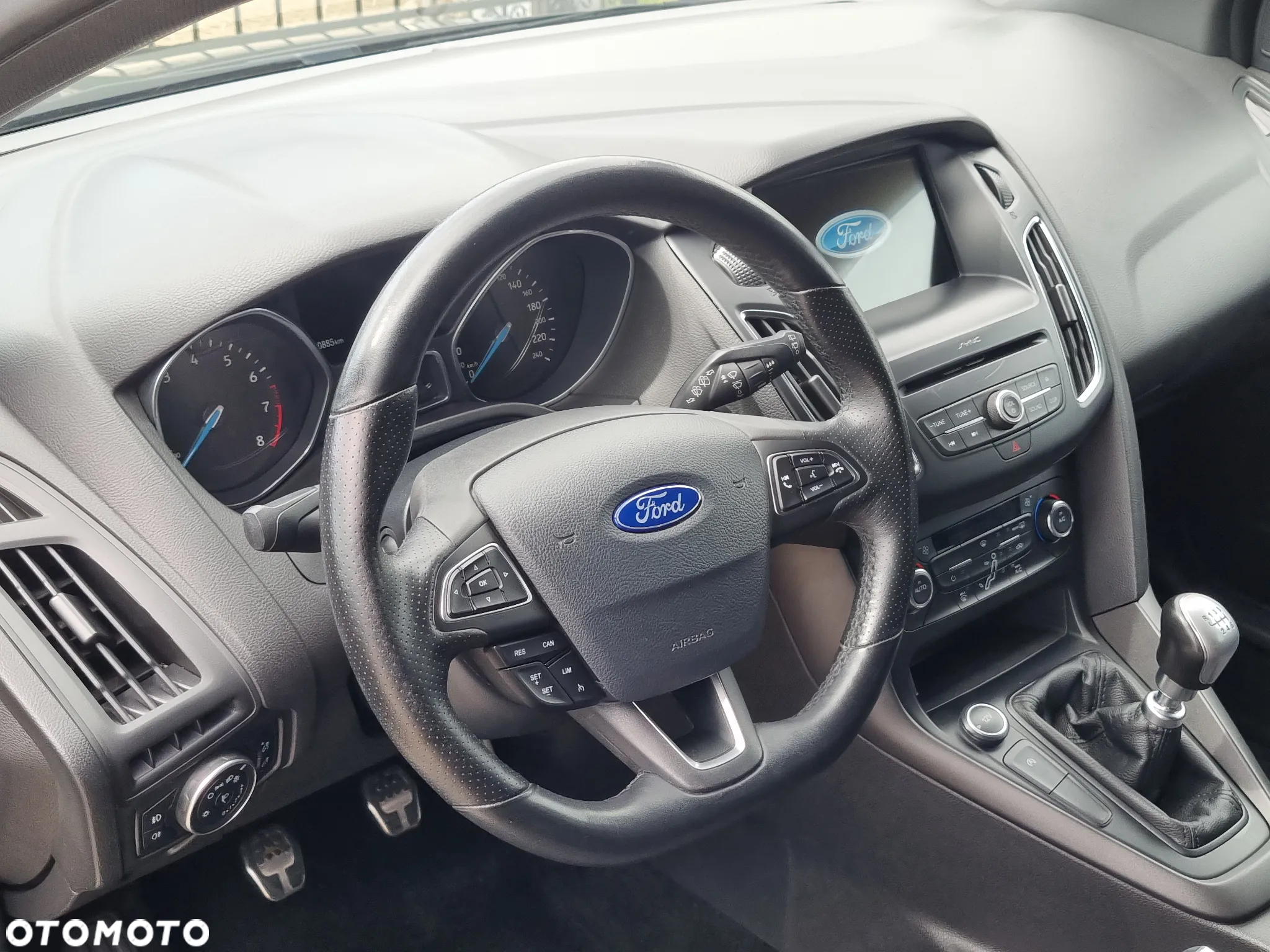 Ford Focus 1.0 EcoBoost Start-Stopp-System ST-LINE X - 20