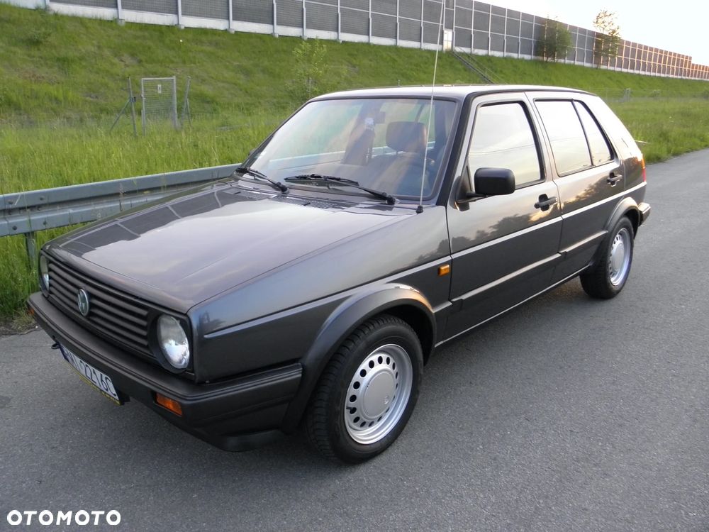 Volkswagen Golf 1.6 CL - 6