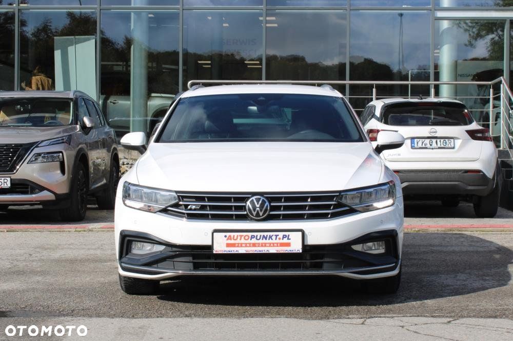 Volkswagen Passat - 2