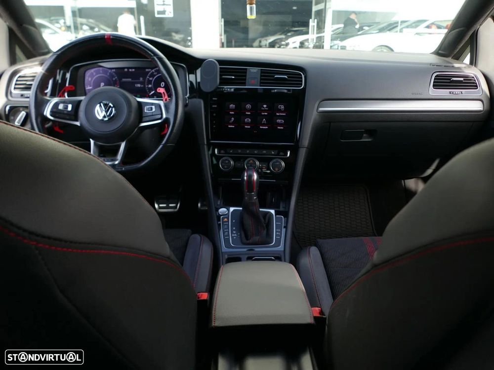 VW Golf 2.0 TSI GTi TCR DSG - 40