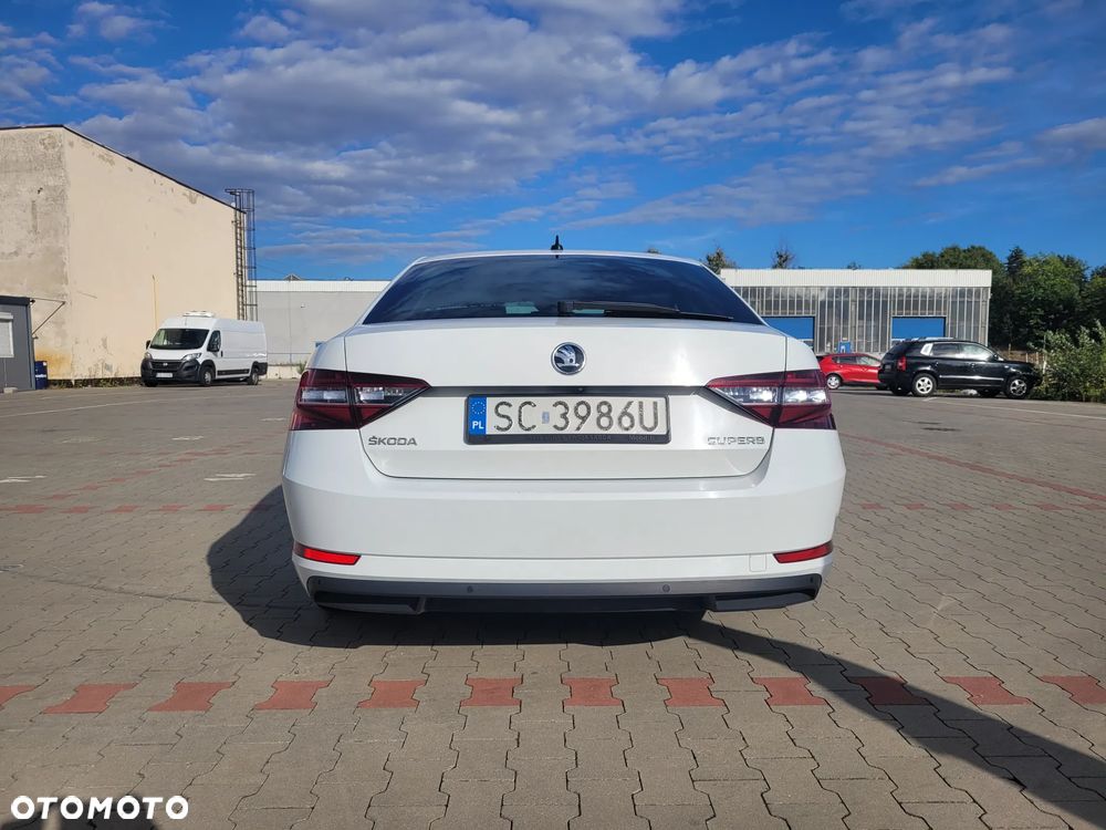 Skoda Superb 2.0 TDI L&K - 5