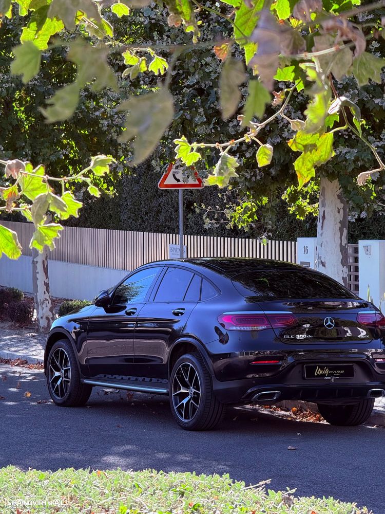 Mercedes-Benz GLC 300 de Coupe 4Matic 9G-TRONIC AMG Line - 18