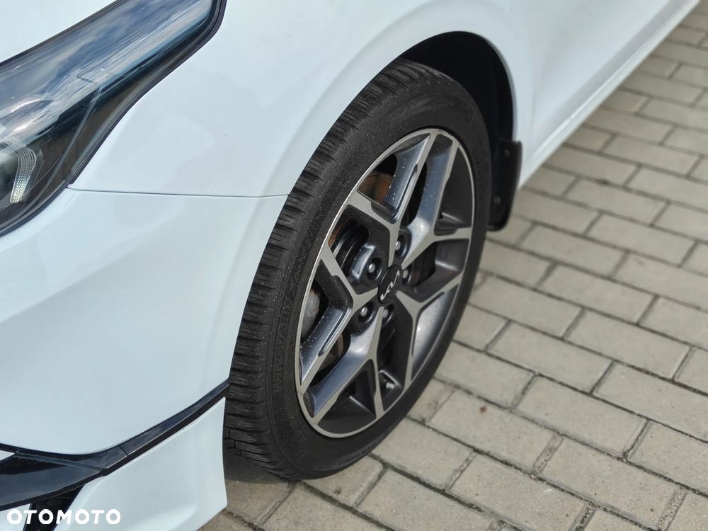 Kia Ceed - 6