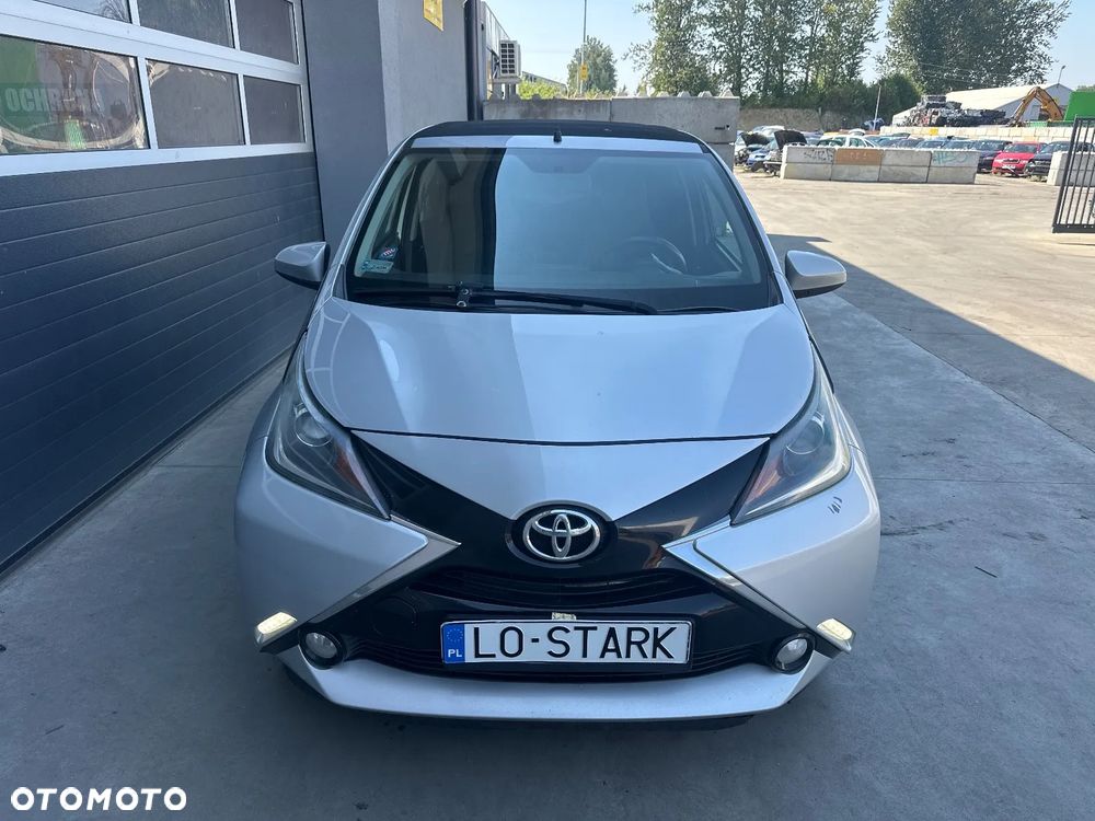 Toyota Aygo x-wave - 2
