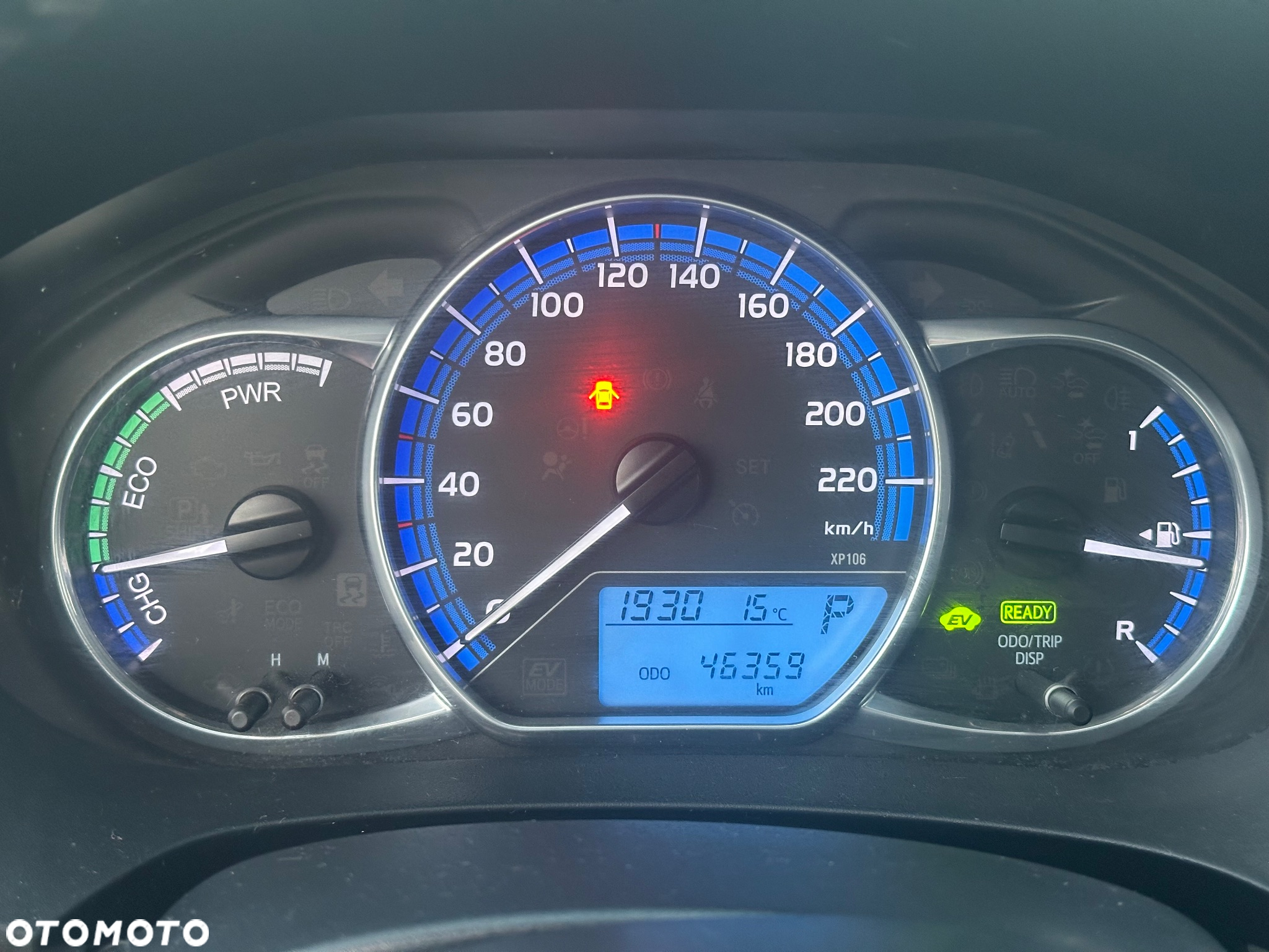 Toyota Yaris Hybrid 1.5 VVT-i - 32
