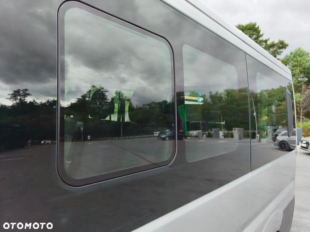 Fiat Ducato Panorama 9 osobowy 2.3 150 koni 9 osobówka + Przewóz Osób Niepełnosprawnych 9 osob - 16