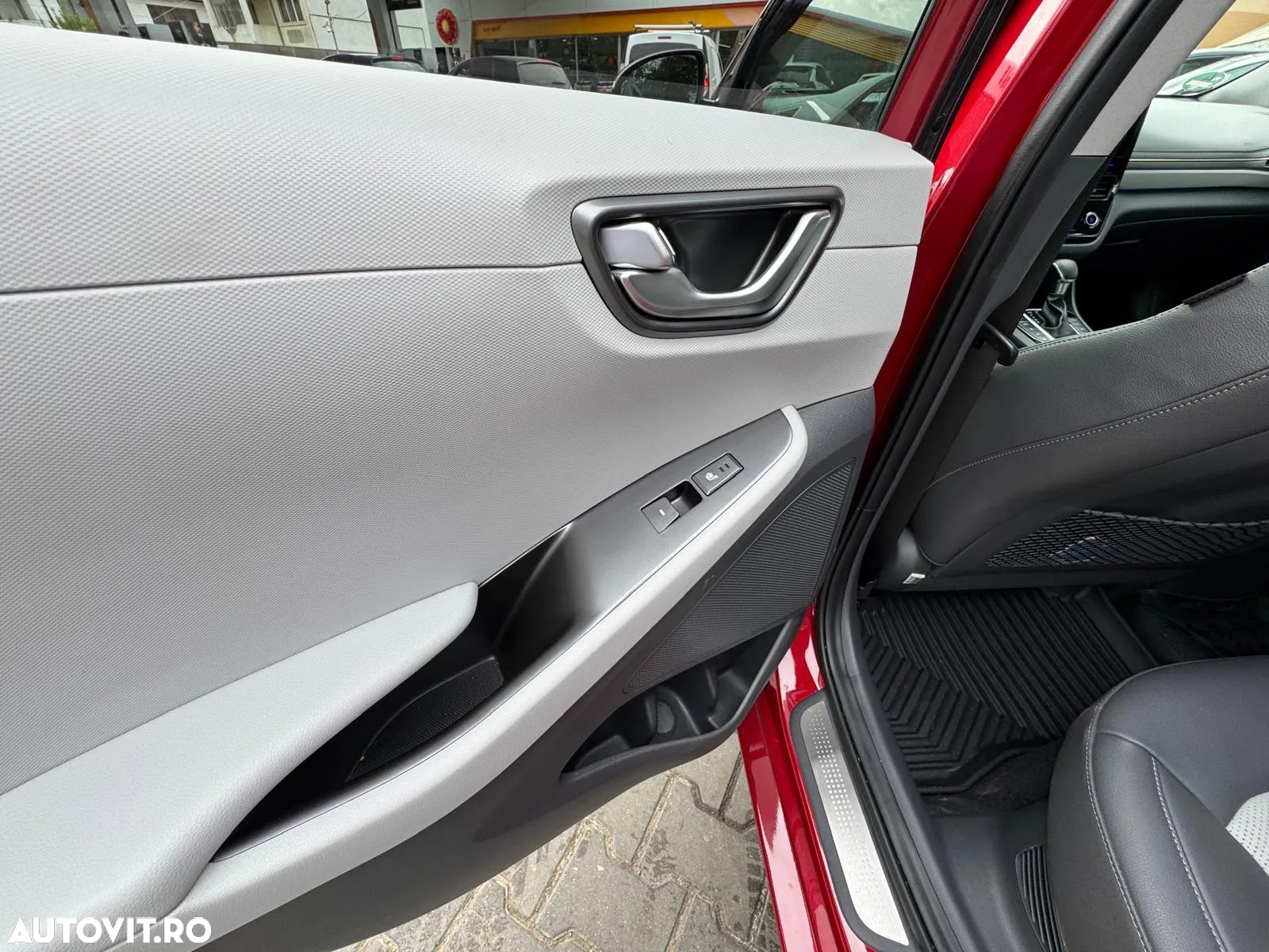 Hyundai IONIQ Plug-in-Hybrid 1.6 GDI Premium - 20