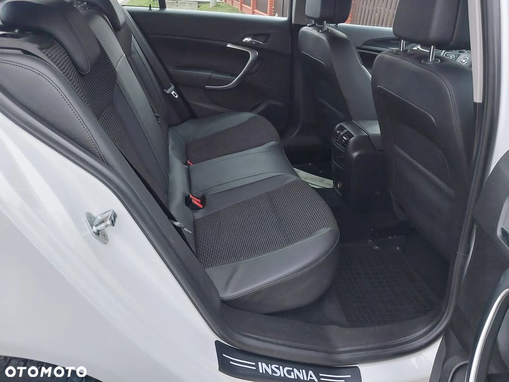 Opel Insignia - 23