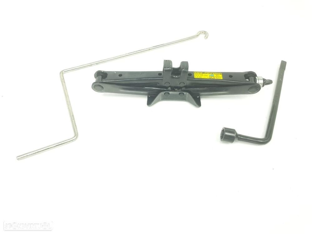 MACACO TOYOTA AVENSIS T27 - 1