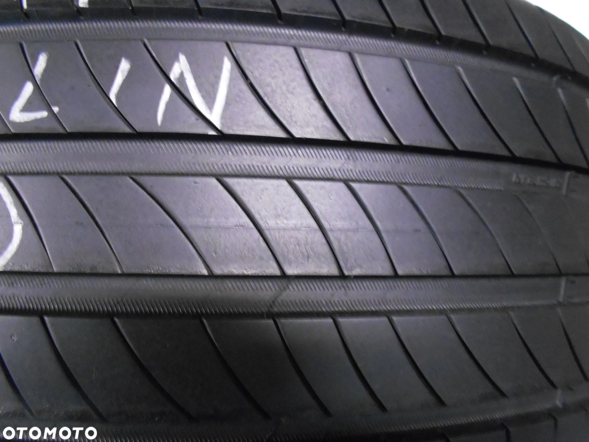 OPONA POJEDYNKA 235/40R18 MICHELIN PRIMACY 4 S1 DOT 4320 7.7MM - 2