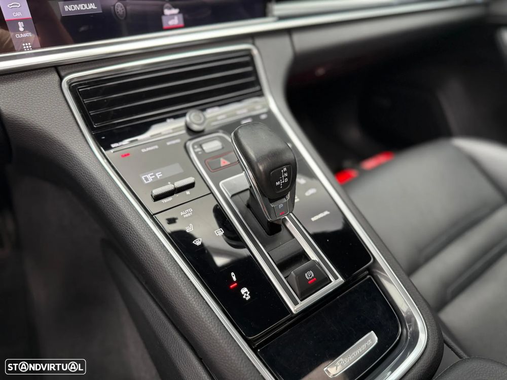 Porsche Panamera Sport Turismo 4 E-Hybrid - 21