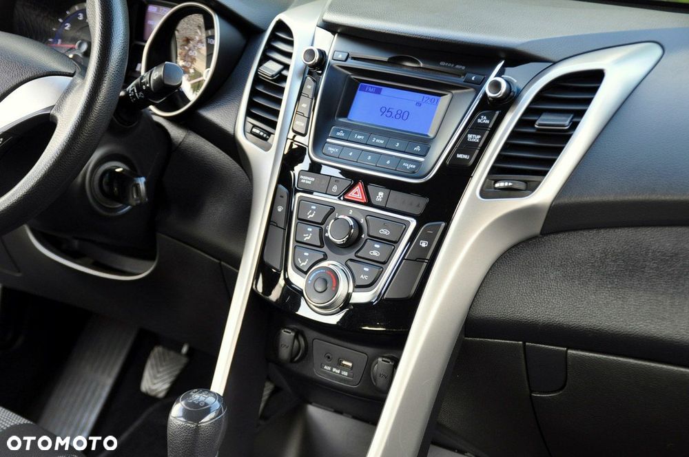 Hyundai i30 1.4 Comfort - 26