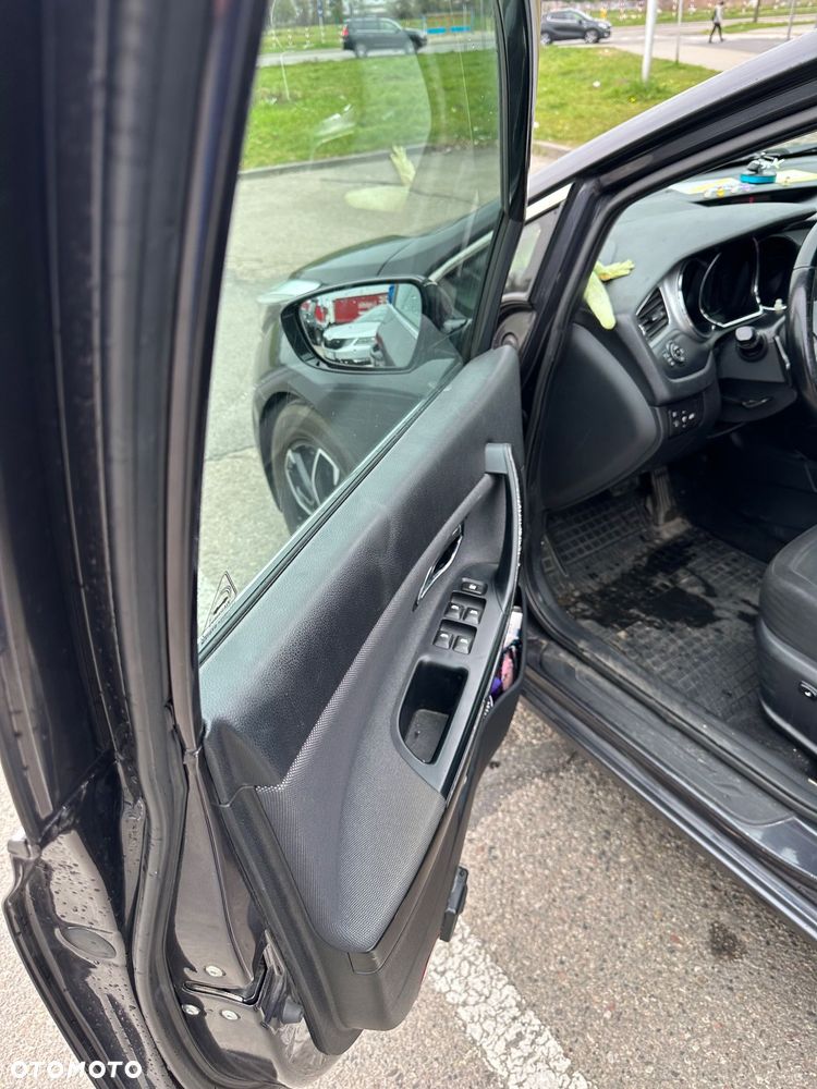 Kia Ceed 1.6 GDI L DCT - 5