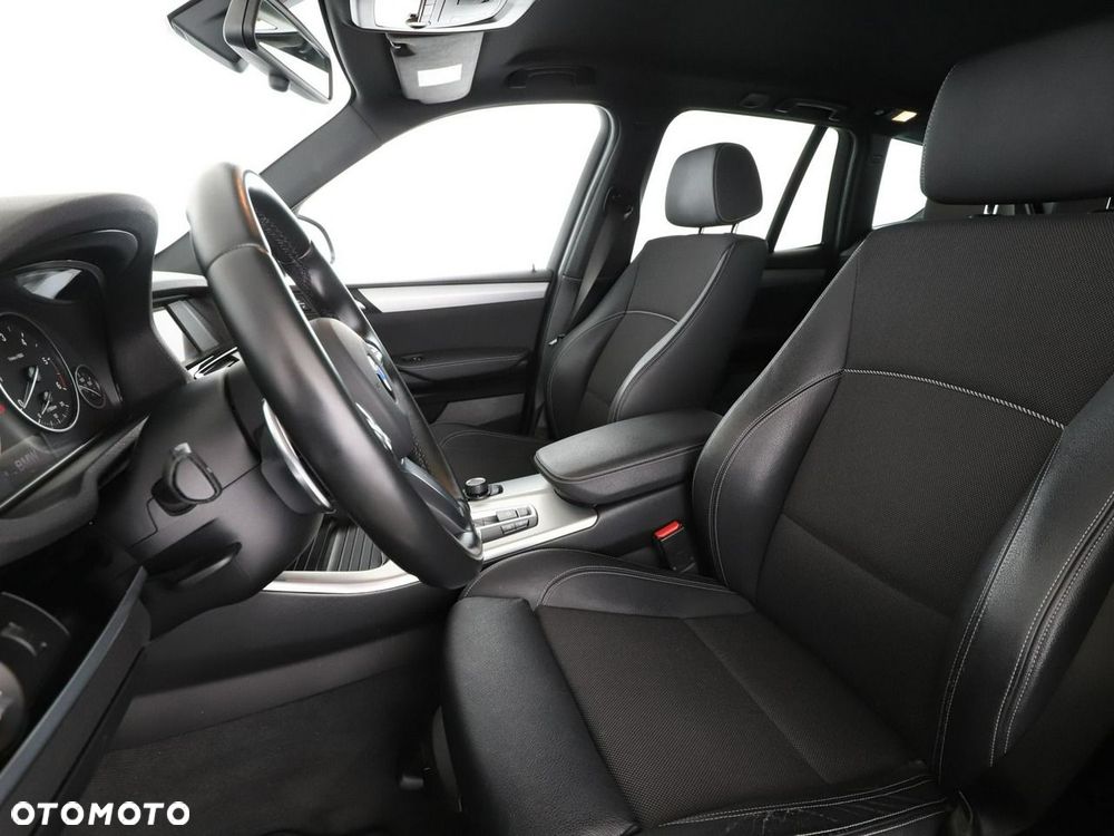 BMW X3 xDrive20d sport - 14