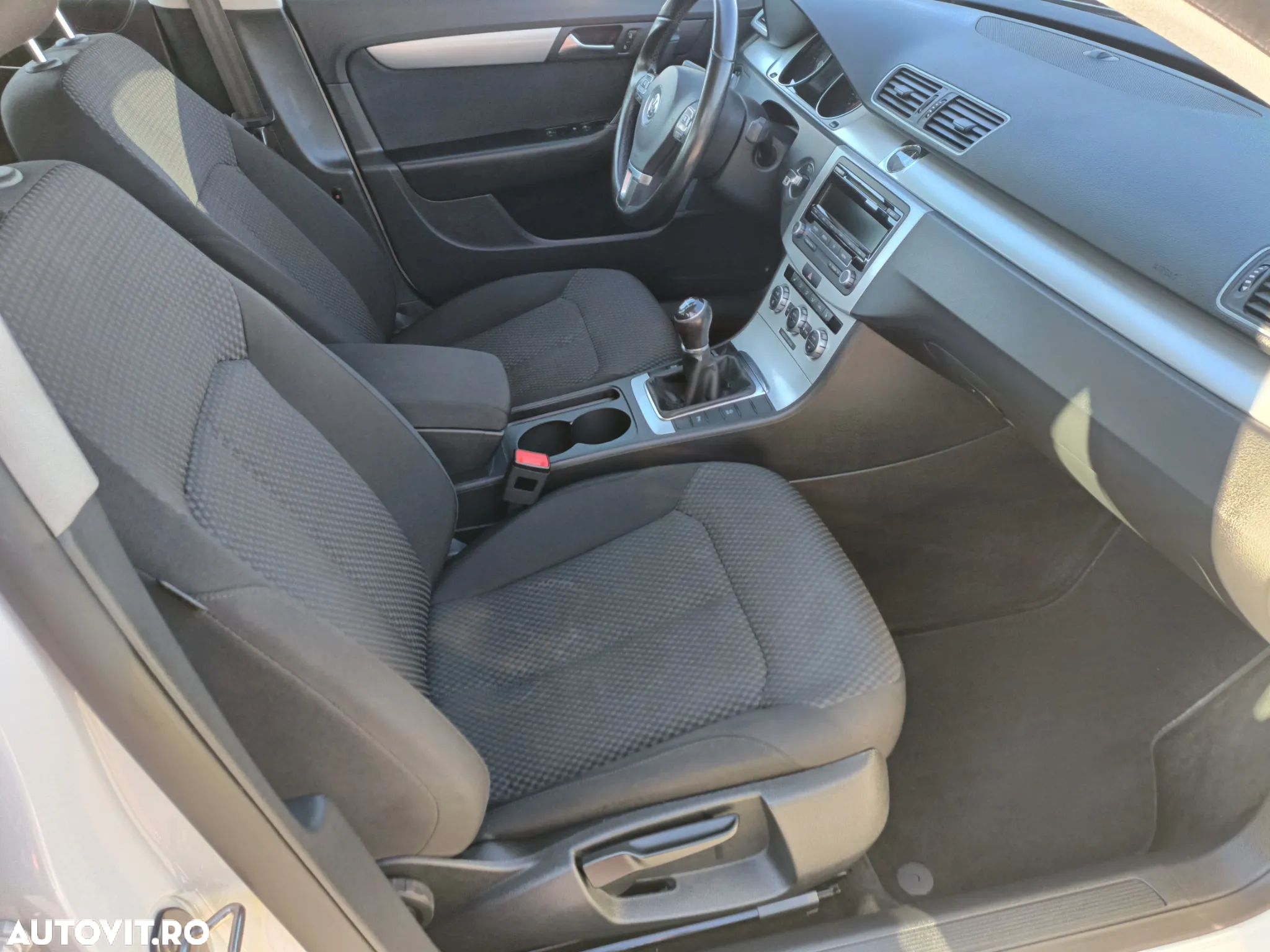 Volkswagen Passat Variant 2.0 Blue TDI SCR Trendline - 8