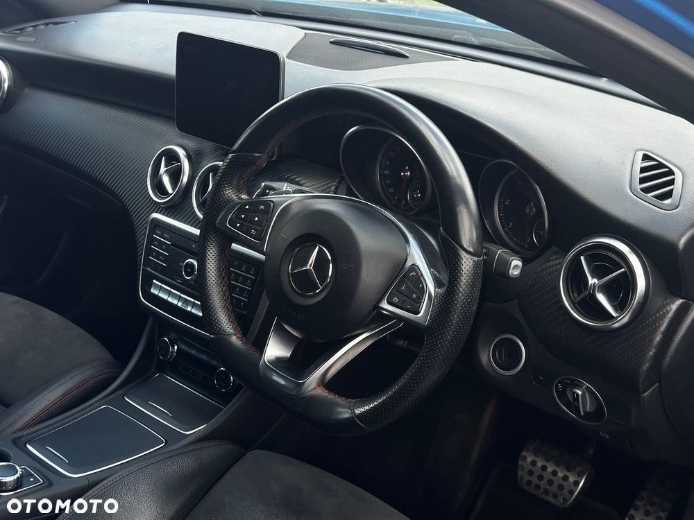 Mercedes-Benz Klasa A 180 d 7G-DCT AMG Line - 12
