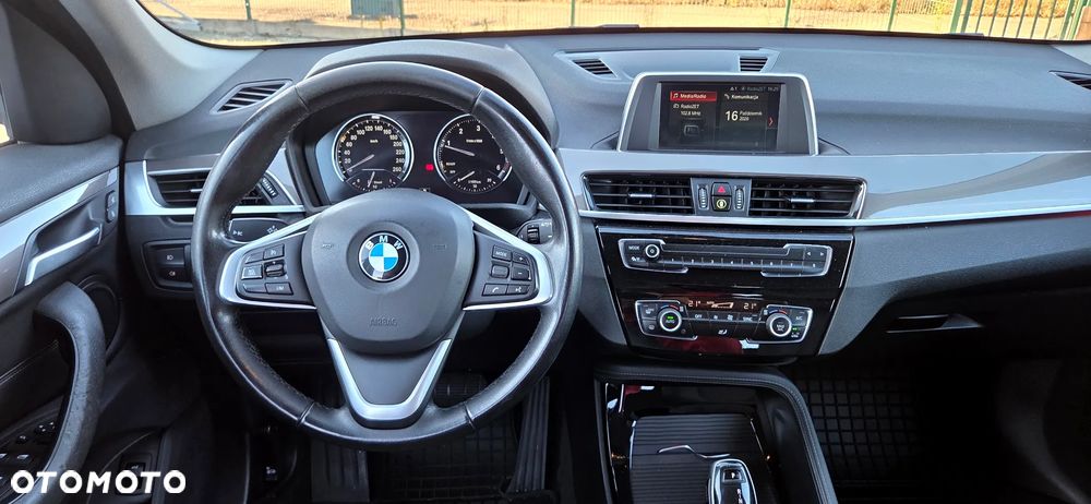 BMW X1 sDrive18d sport - 16