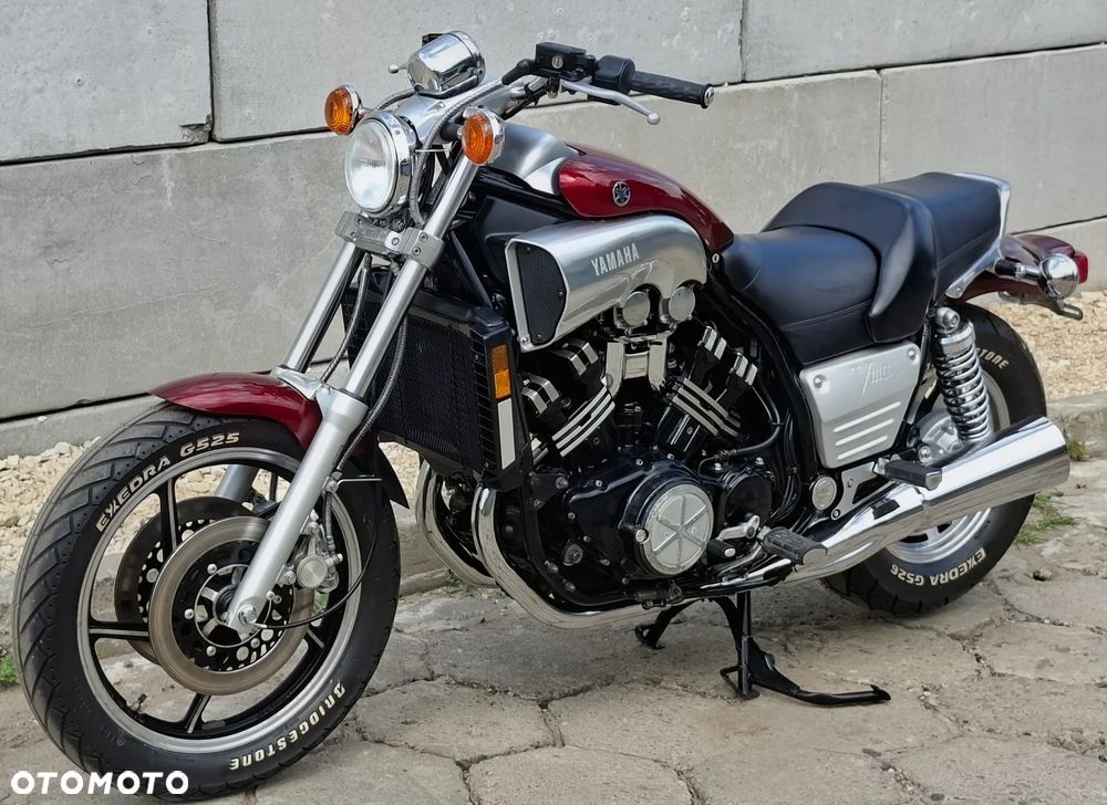 Yamaha V-MAX - 13