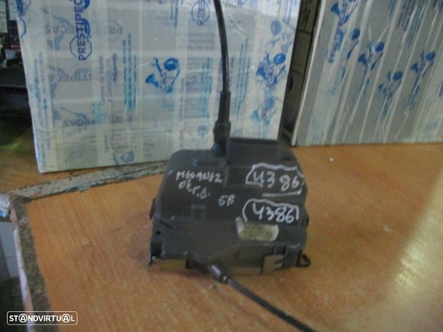 Fecho 8200212468 RENAULT MEGANE 2 2006 TE 6 PINOS RENAULT MEGANE 2 2005 1.5DCI 105CV 5P CINZA TESQ - 3
