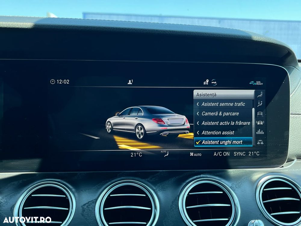 Mercedes-Benz E 220 d 4MATIC Aut. - 28