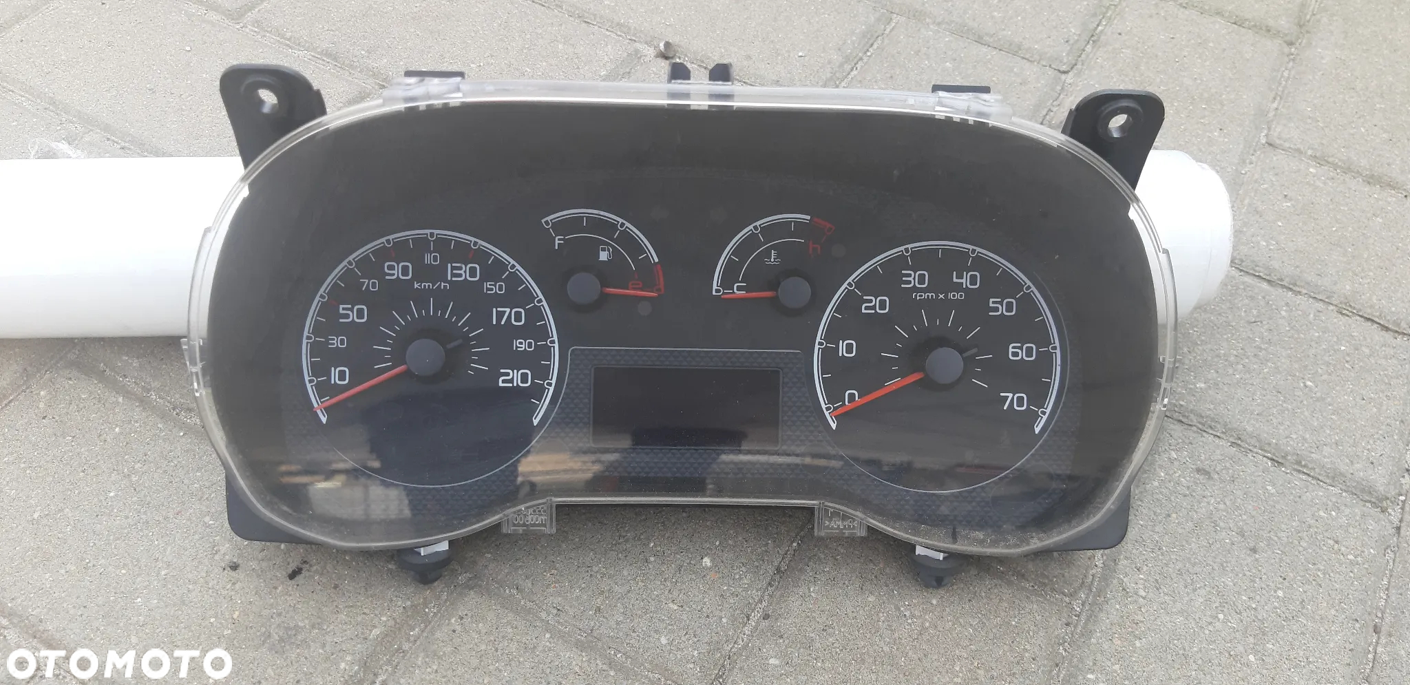 Licznik zegary Fiat Qubo 1.3d 2010r. 1367830080 - 3