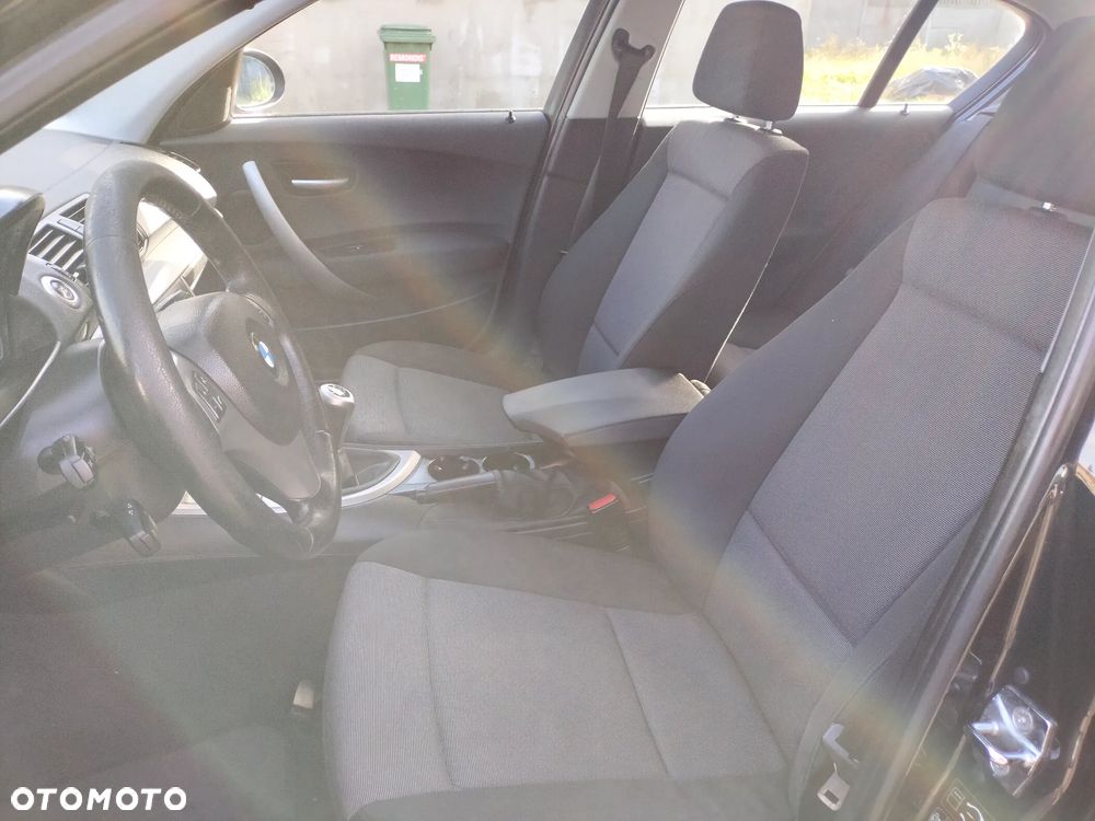 BMW Seria 1 116i - 8