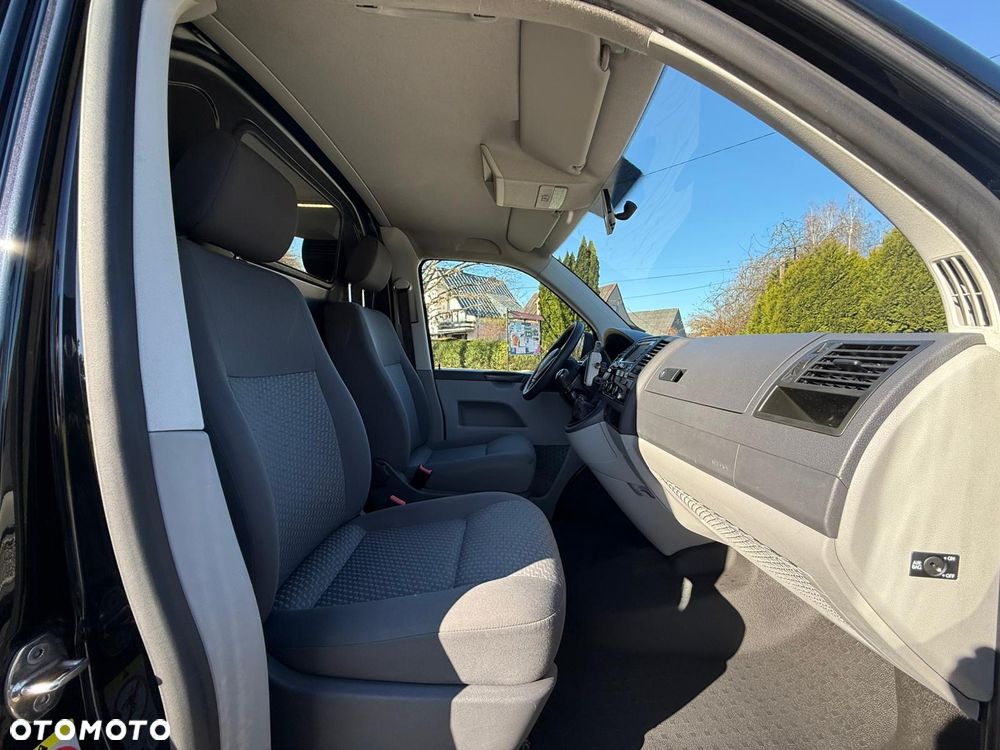 Volkswagen Transporter Caravelle 4MOTION Edition - 24