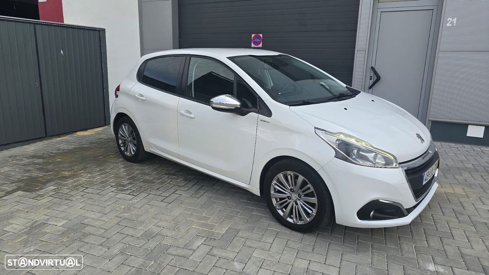 Peugeot 208 1.6 BlueHDi Style - 5