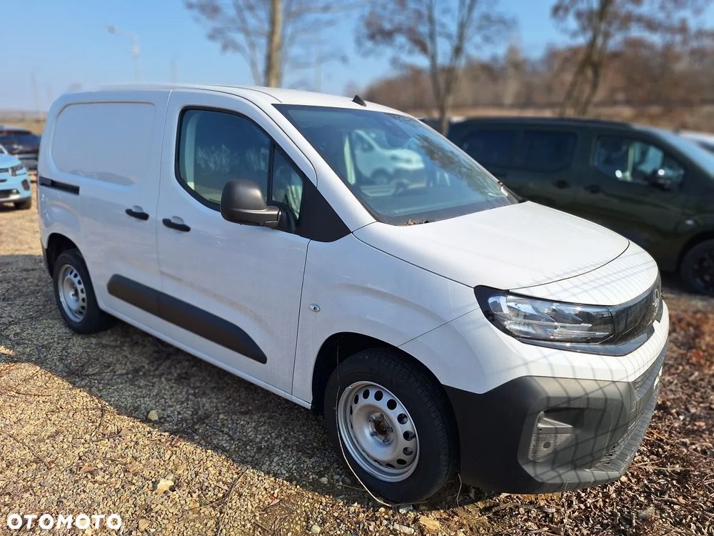 Opel Combo L1 - 1