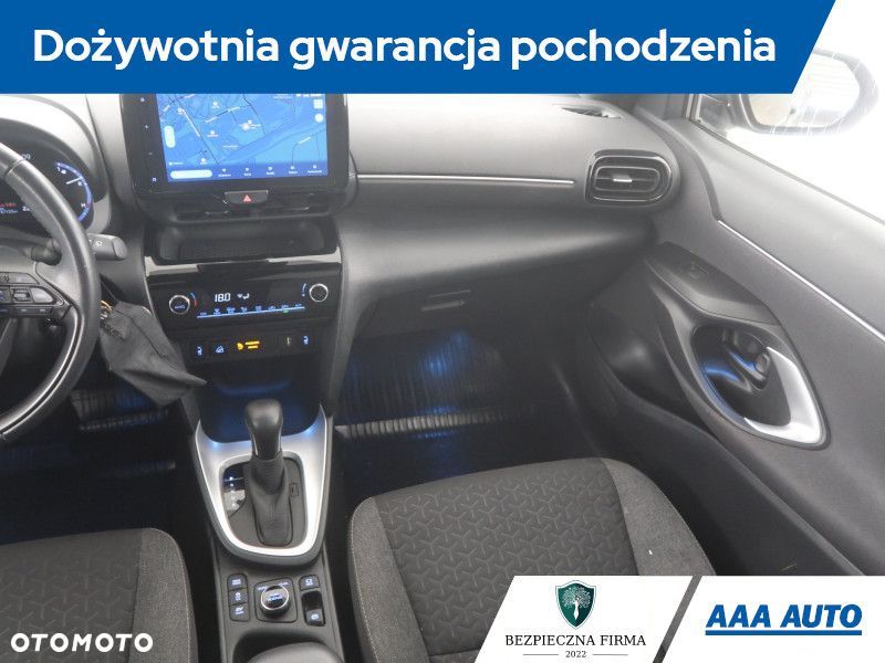 Toyota Yaris Cross - 10