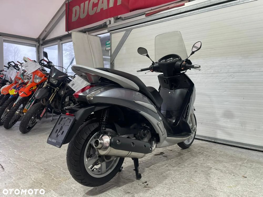 Peugeot Geopolis - 15