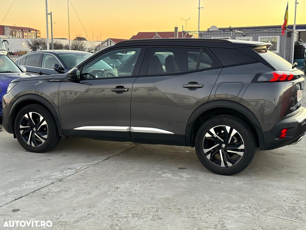 Peugeot 2008 PureTech 130 EAT8 GT Pack - 31