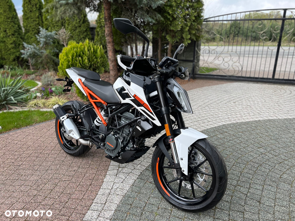 KTM Duke