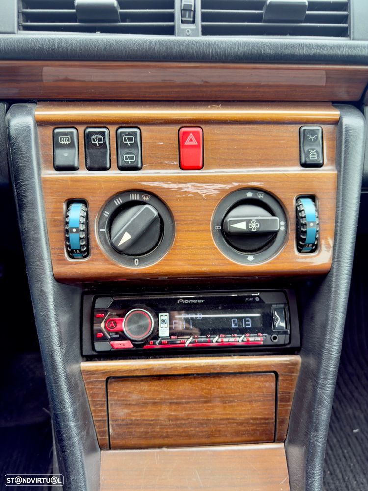 Mercedes-Benz W124 (1984-1997) 250 TD - 6